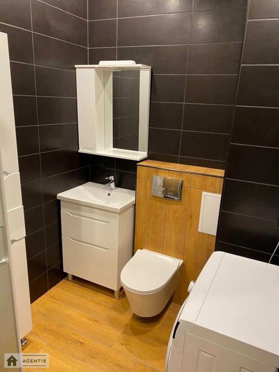 Сдам квартиру 2 комнаты, 46 m², 20 эт./25 этажей. 25, Олени Теліги вул., Киев. 