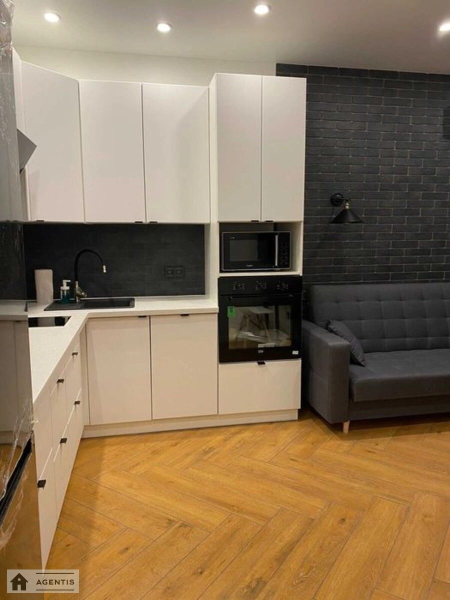 Сдам квартиру 2 комнаты, 46 m², 20 эт./25 этажей. 25, Олени Теліги вул., Киев. 