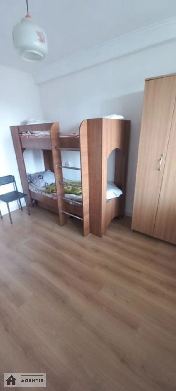 Apartment for rent 3 rooms, 63 m², 9th fl./9 floors. 19, Chokolivskiy 19, Kyiv. 