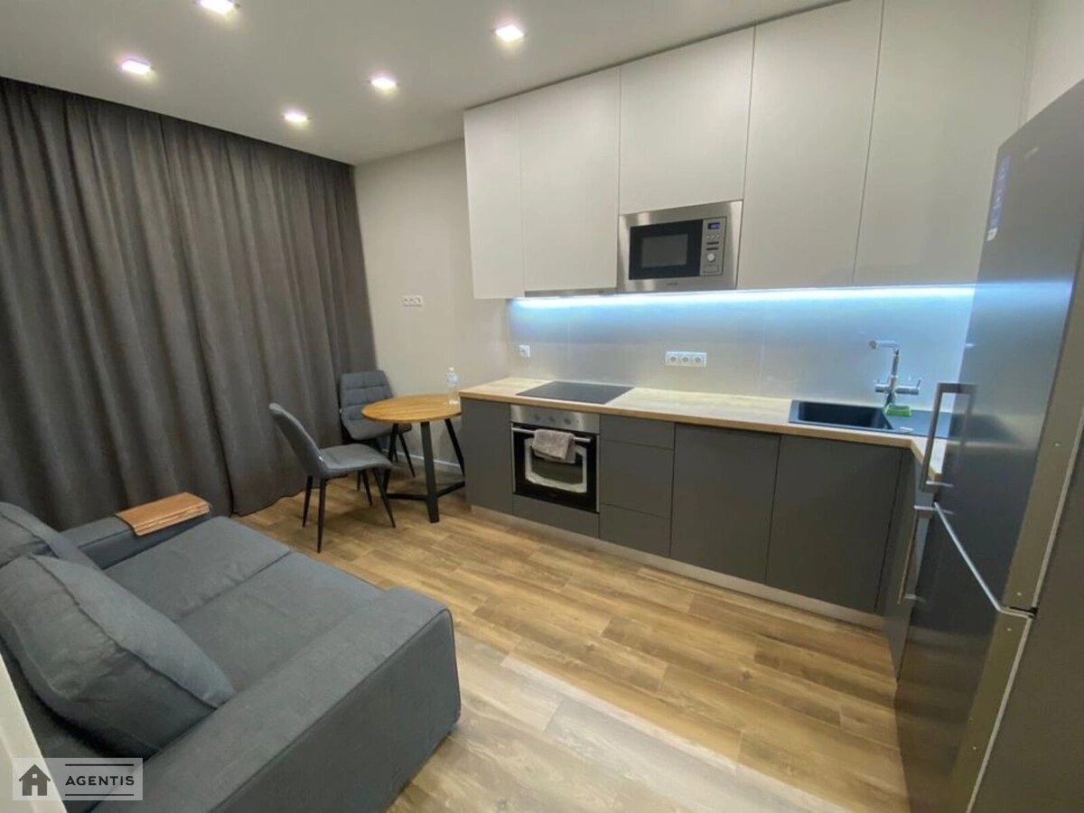 Сдам квартиру 2 комнаты, 42 m², 14 эт./16 этажей. 45, Правды 45, Киев. 