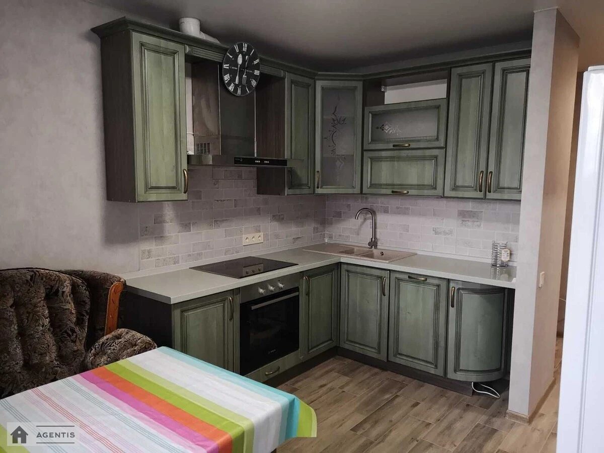 Здам квартиру 1 кімната, 42 m², 19 пов./25 поверхів. Приміська вул., Київ. 