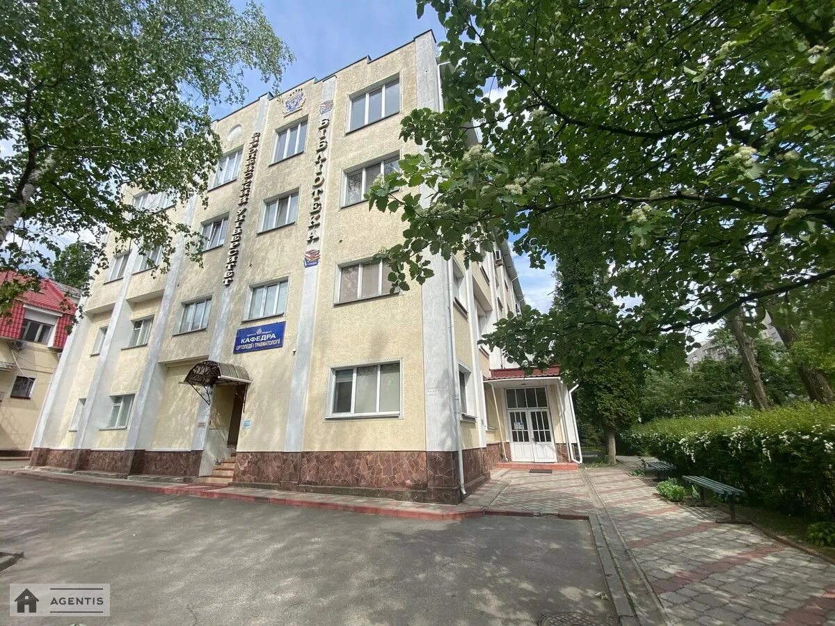 Apartment for rent 1 room, 44 m², 3rd fl./4 floors. 15, Deputatska 15, Kyiv. 