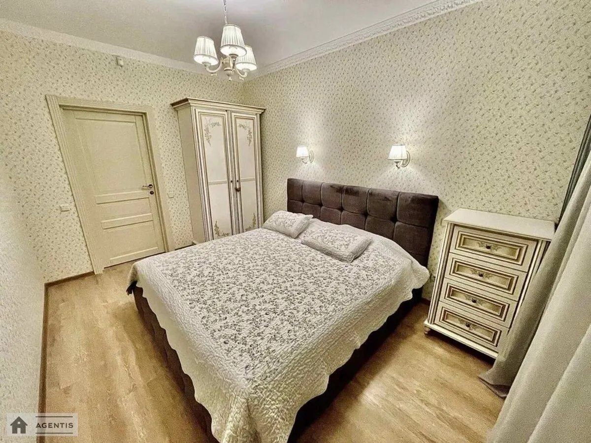 Apartment for rent 3 rooms, 90 m², 4th fl./22 floors. Obolonskyy rayon, Kyiv. 