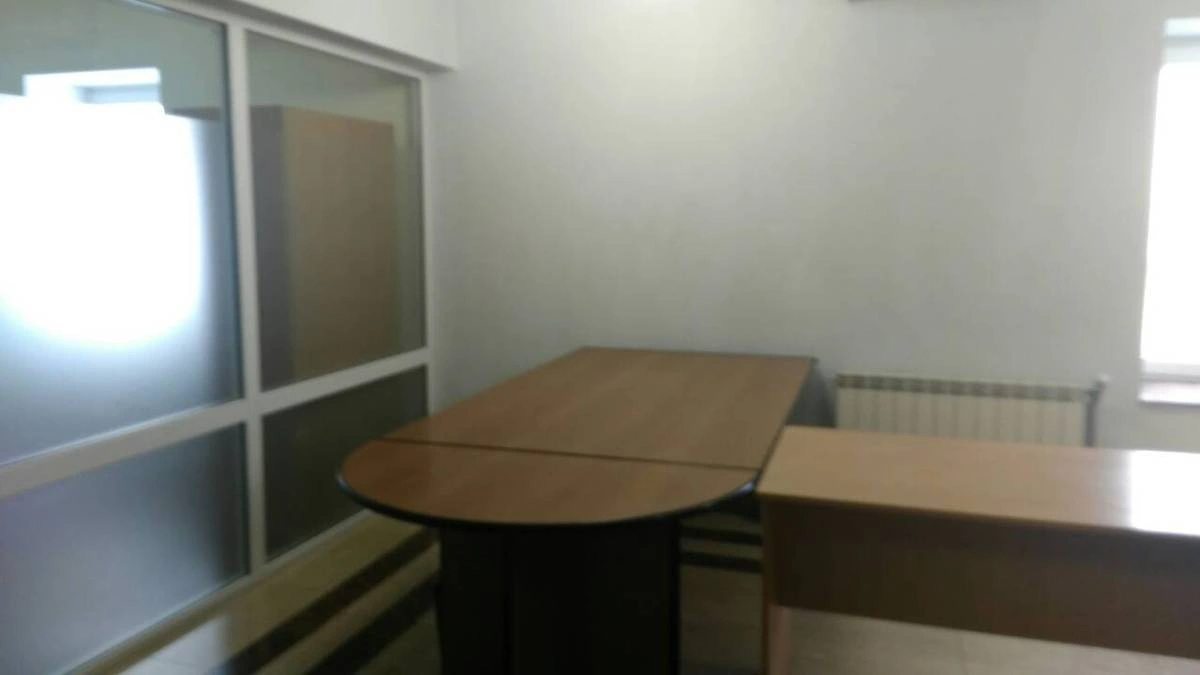 Office for sale 78 m², 1st fl./3 floors. Hoholya ul., Dnipro. 