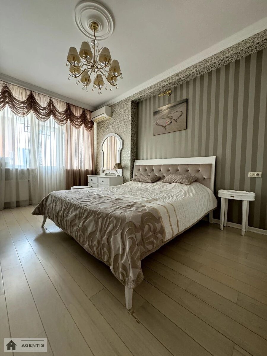 Apartment for rent 3 rooms, 110 m², 20th fl./25 floors. Vasylya Tyutyunnyka vul. Anri Barbyusa, Kyiv. 