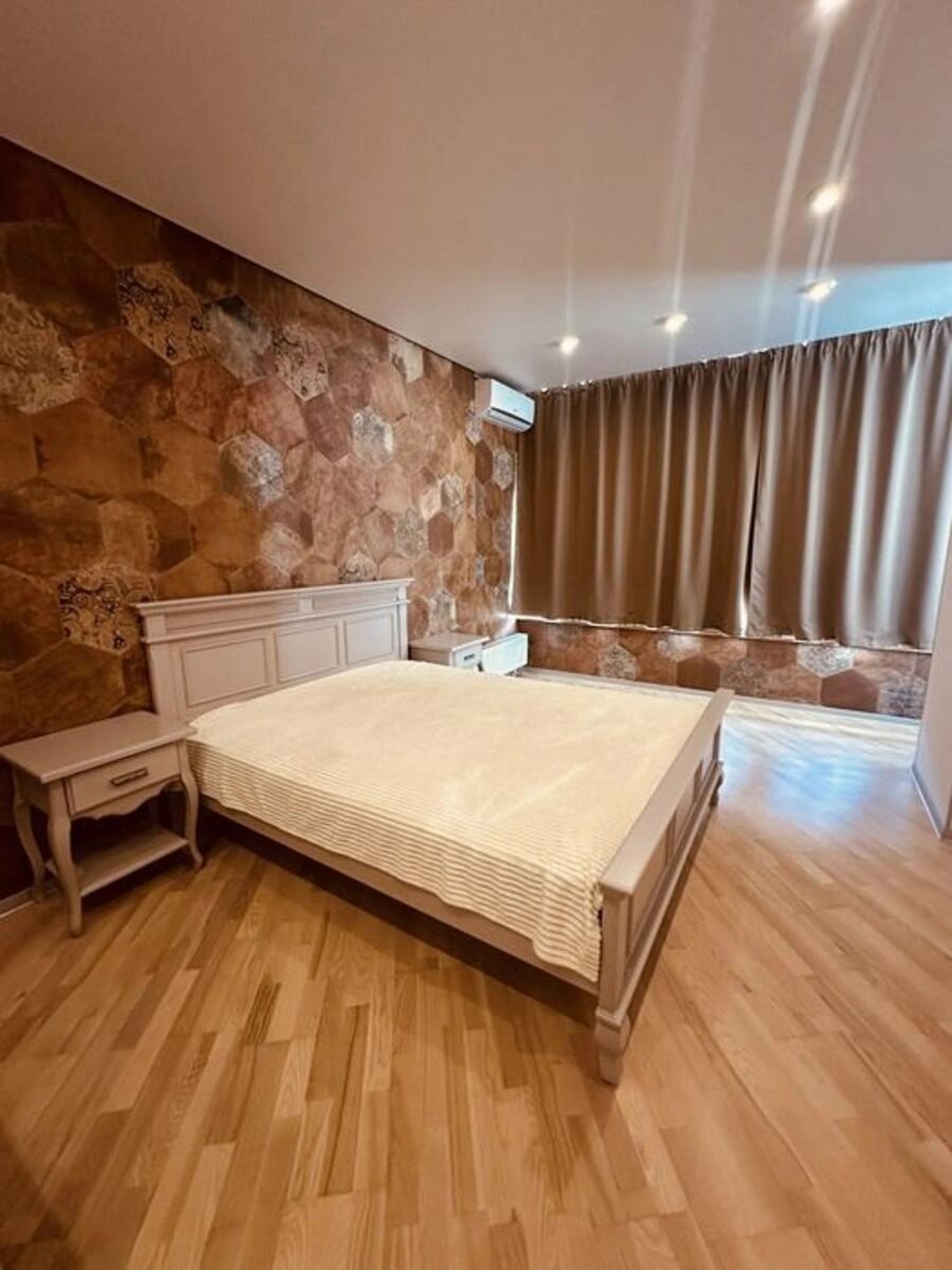 Apartment for rent 2 rooms, 59 m², 8th fl./9 floors. Mykhayla Maksymovycha vul. Onufriya Trutenka, Kyiv. 