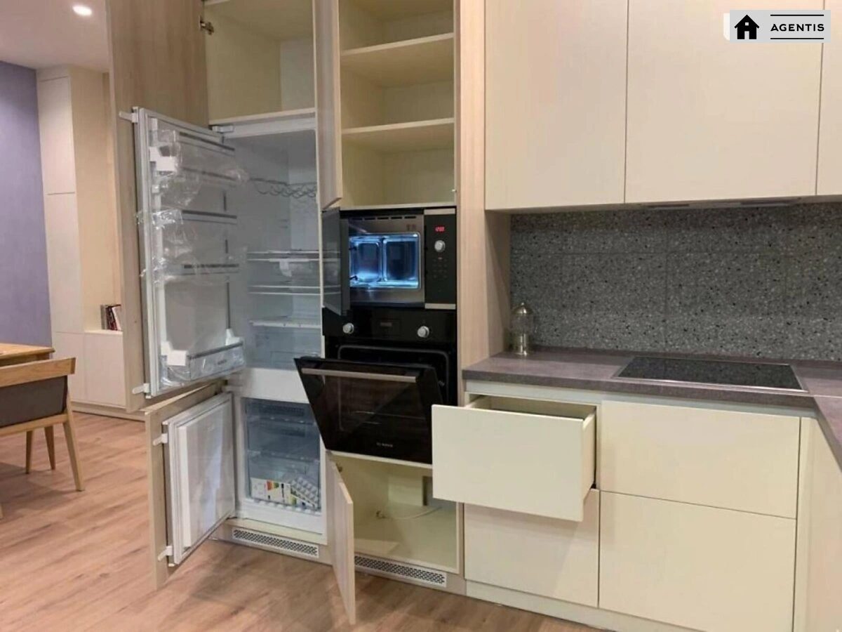 Здам квартиру 2 кімнати, 55 m², 10 пов./23 поверхи. 68, Жилянська 68, Київ. 