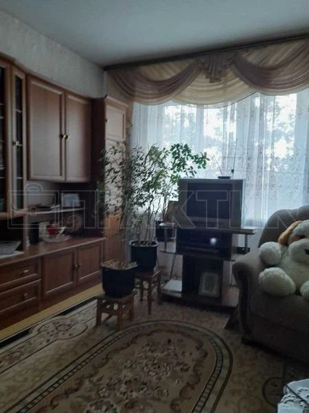 Apartments for sale 4 rooms, 842 m². Pukhova Henerala vul. 130, Chernihiv. 