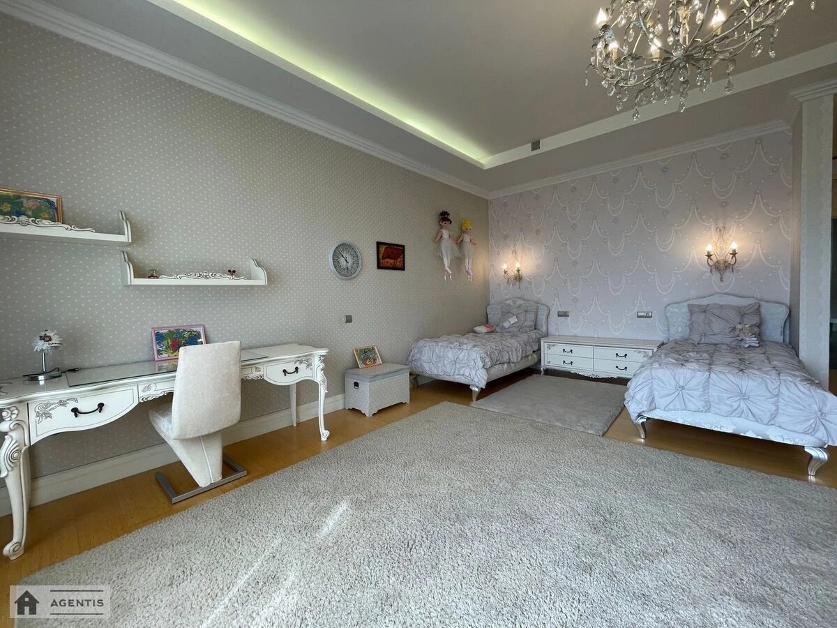 Apartment for rent 3 rooms, 256 m², 2nd fl./4 floors. 13, Dmytra Hodzenka vul. Hlazunova, Kyiv. 