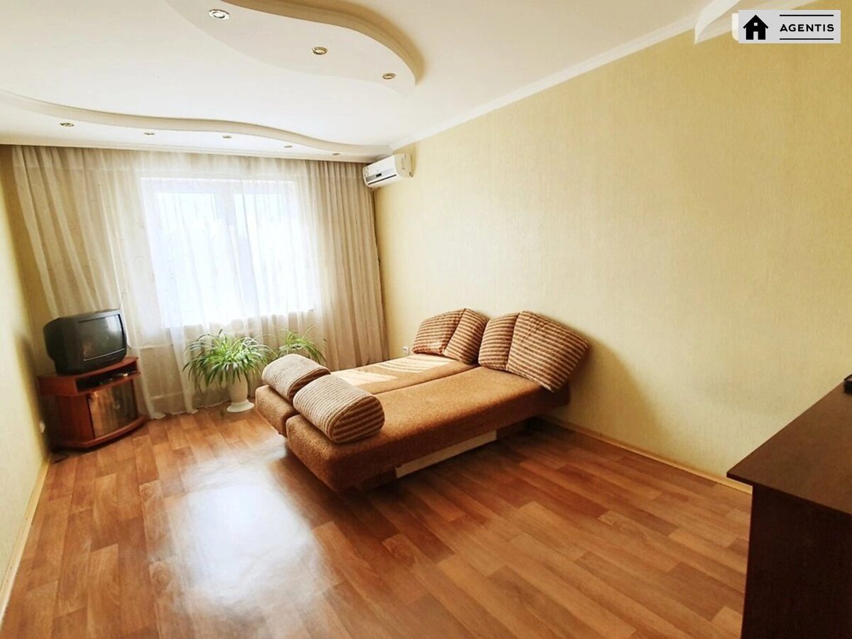 Apartment for rent 1 room, 48 m², 19th fl./22 floors. 1, Hryhoriya Vashchenka vul., Kyiv. 