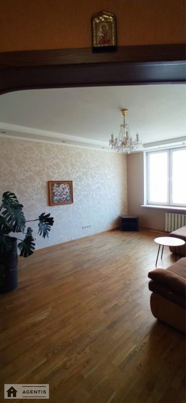 Apartment for rent 3 rooms, 100 m², 4th fl./20 floors. 2, Oleny Pchilky vul., Kyiv. 