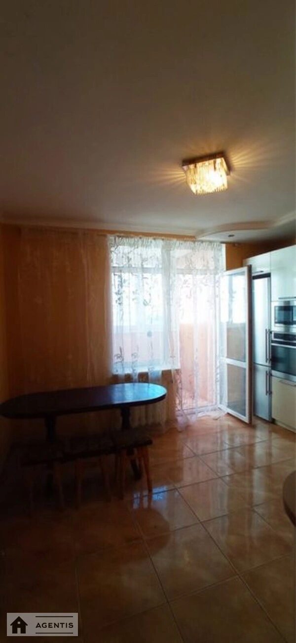 Apartment for rent 3 rooms, 100 m², 4th fl./20 floors. 2, Oleny Pchilky vul., Kyiv. 