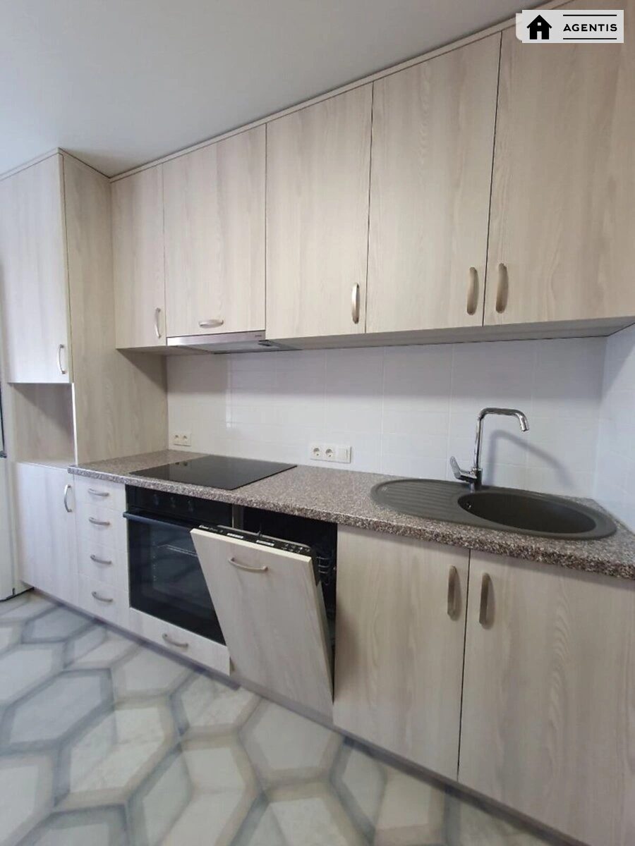 Apartment for rent 2 rooms, 58 m², 14th fl./18 floors. 7, Yuriya Illyenka vul. Melnykova, Kyiv. 