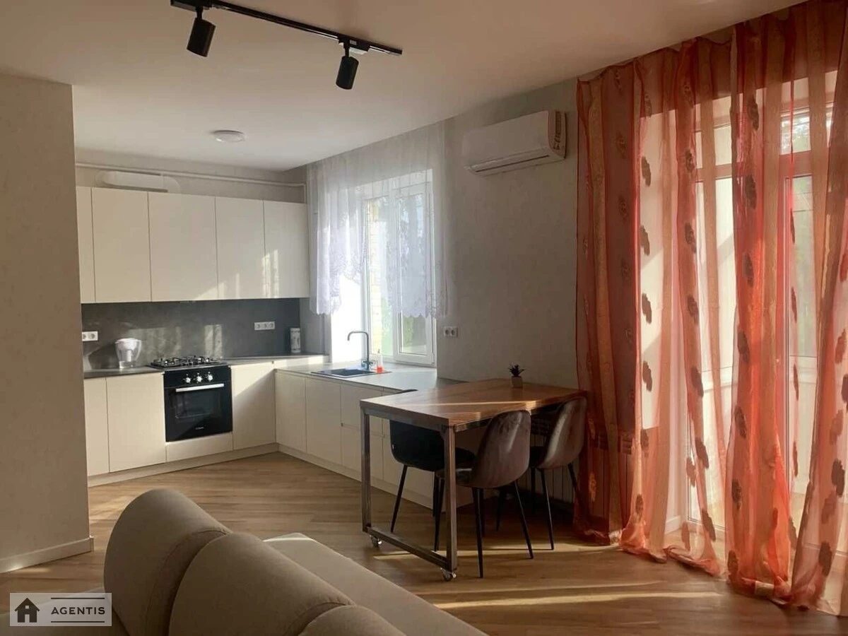 Здам квартиру 2 кімнати, 58 m², 2 пов./5 поверхів. 2, Бастіонна 2, Київ. 