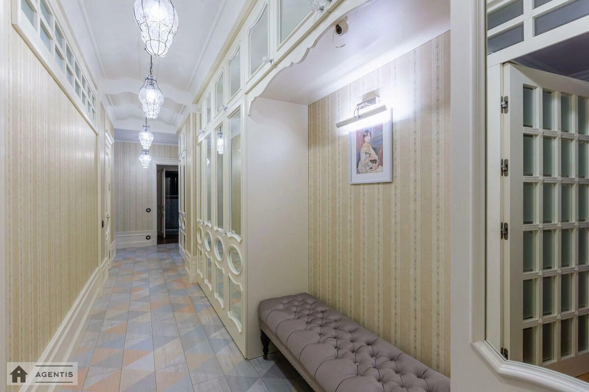 Apartment for rent 3 rooms, 132 m², 9th fl./15 floors. Volodymyra Ivasyuka prosp. Heroyiv Stalinhrada, Kyiv. 