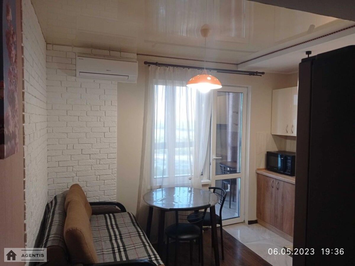 Apartment for rent 1 room, 37 m², 25th fl./27 floors. Vyshnyakivska 4, Kyiv. 