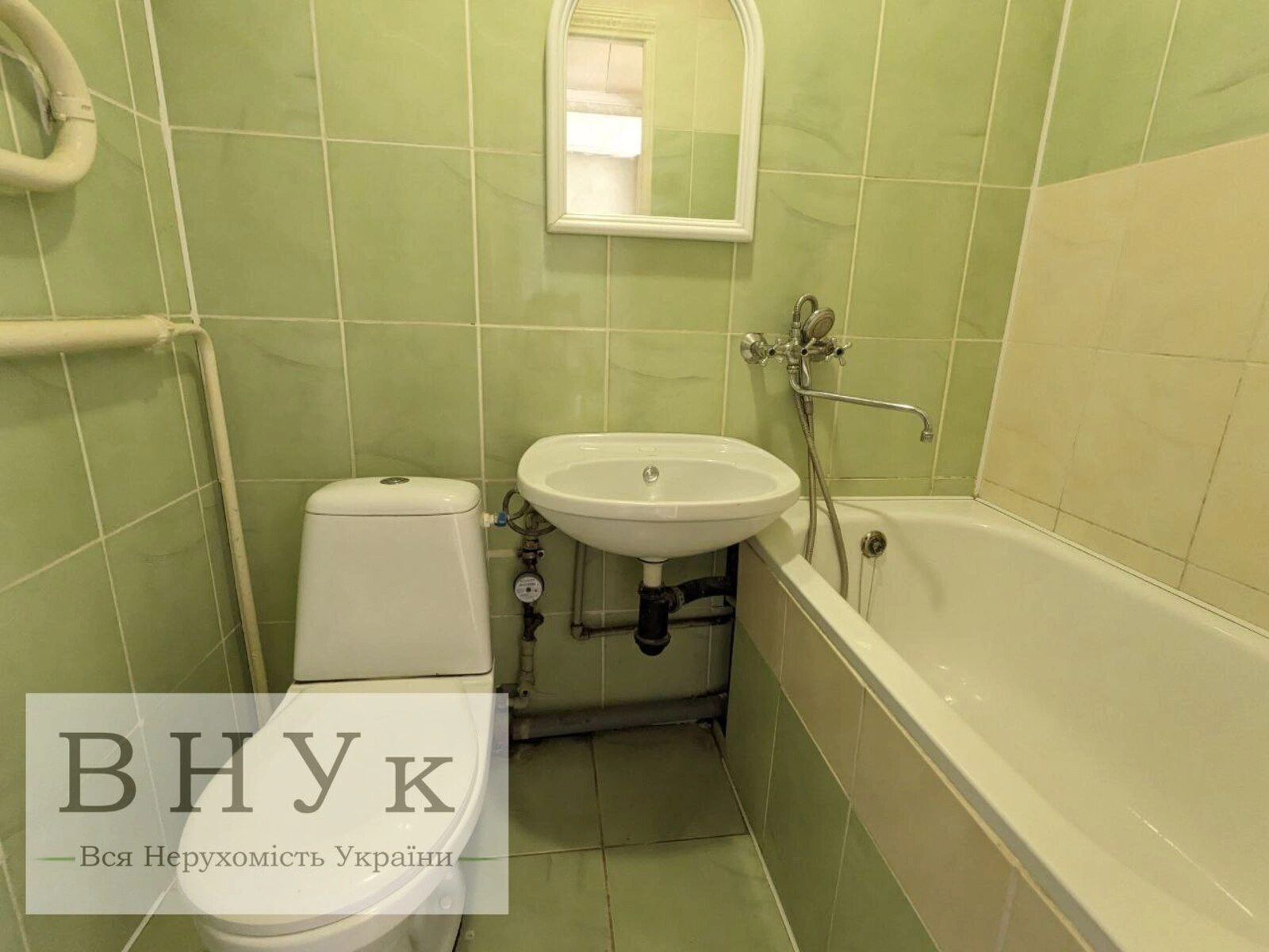 Apartments for sale 1 room, 31 m², 5th fl./5 floors. Makarenka vul., Ternopil. 