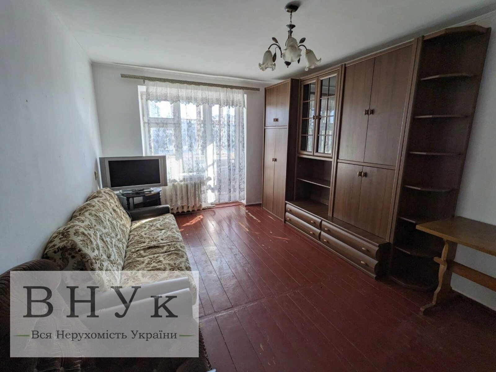 Продажа квартиры 1 комната, 31 m², 5 эт./5 этажей. Макаренка вул., Тернополь. 