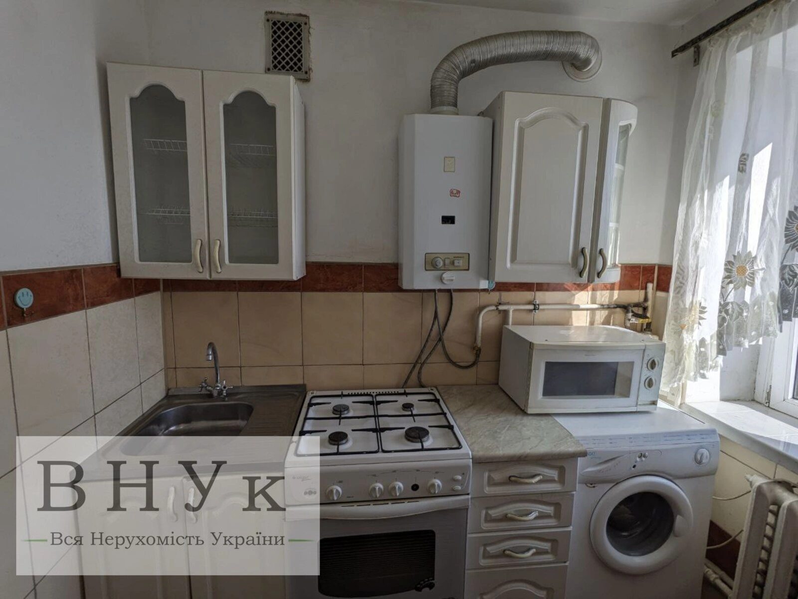 Apartments for sale 1 room, 31 m², 5th fl./5 floors. Makarenka vul., Ternopil. 