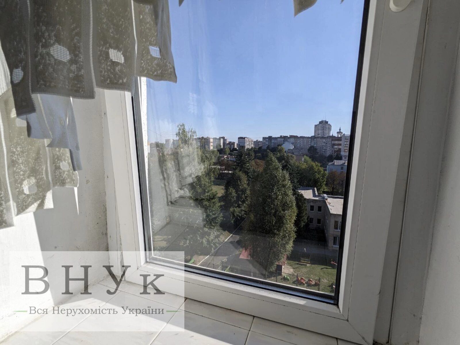 Apartments for sale 1 room, 31 m², 5th fl./5 floors. Makarenka vul., Ternopil. 