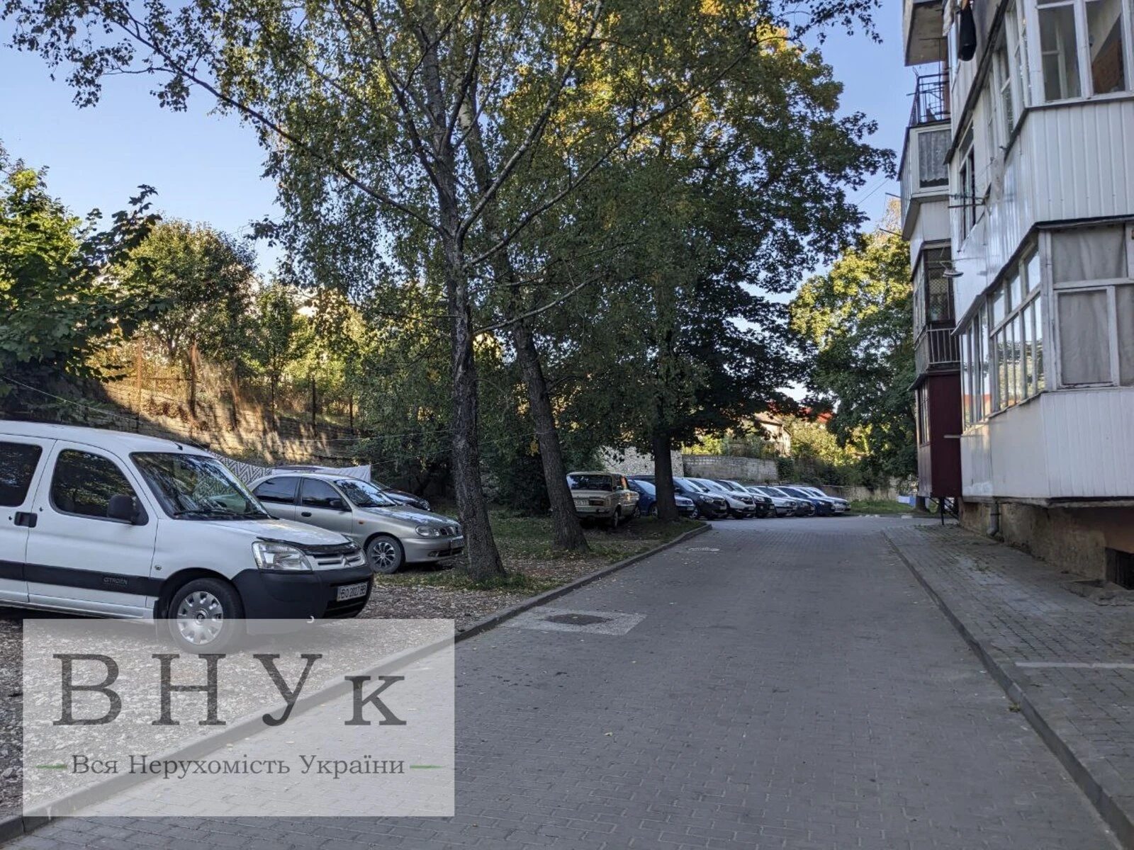 Apartments for sale 1 room, 31 m², 5th fl./5 floors. Makarenka vul., Ternopil. 