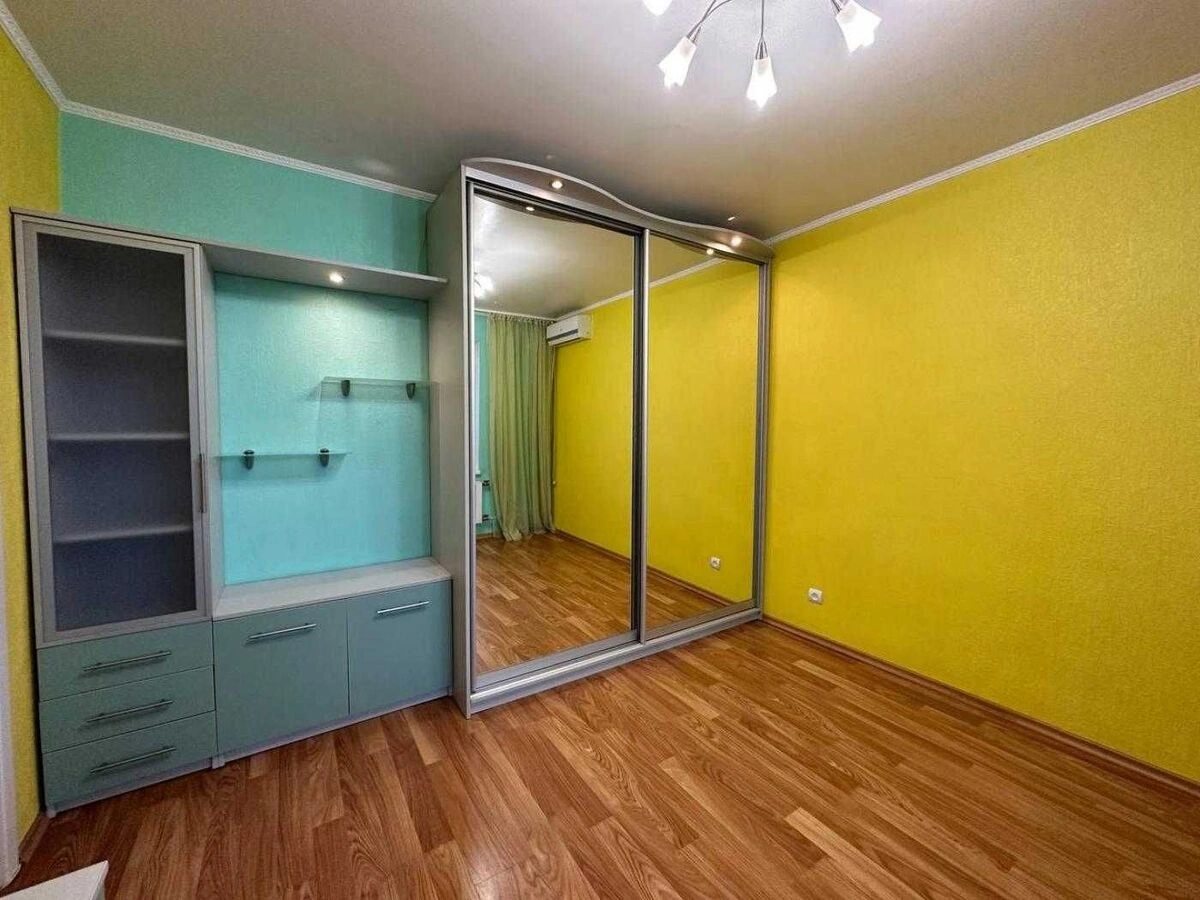 Apartment for rent 2 rooms, 59 m², 7th fl./16 floors. Desnyanskyy rayon, Kyiv. 