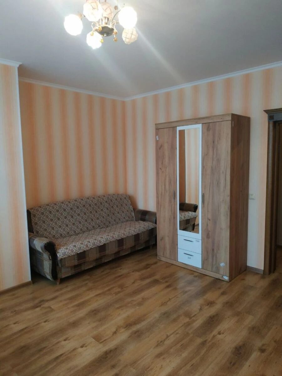 Сдам квартиру 2 комнаты, 78 m², 5 эт./24 этажа. Градинская, Киев. 