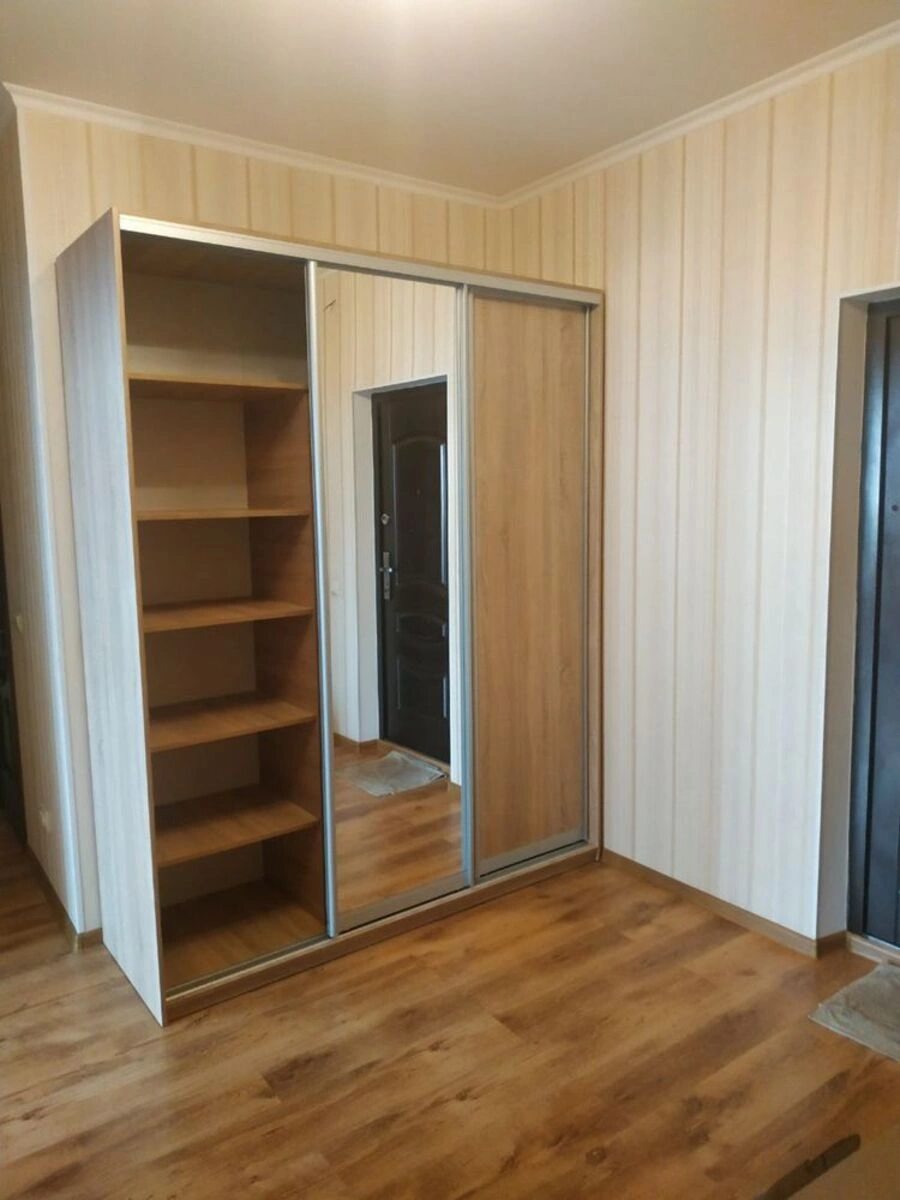 Здам квартиру 2 кімнати, 78 m², 5 пов./24 поверхи. Градинська, Київ. 