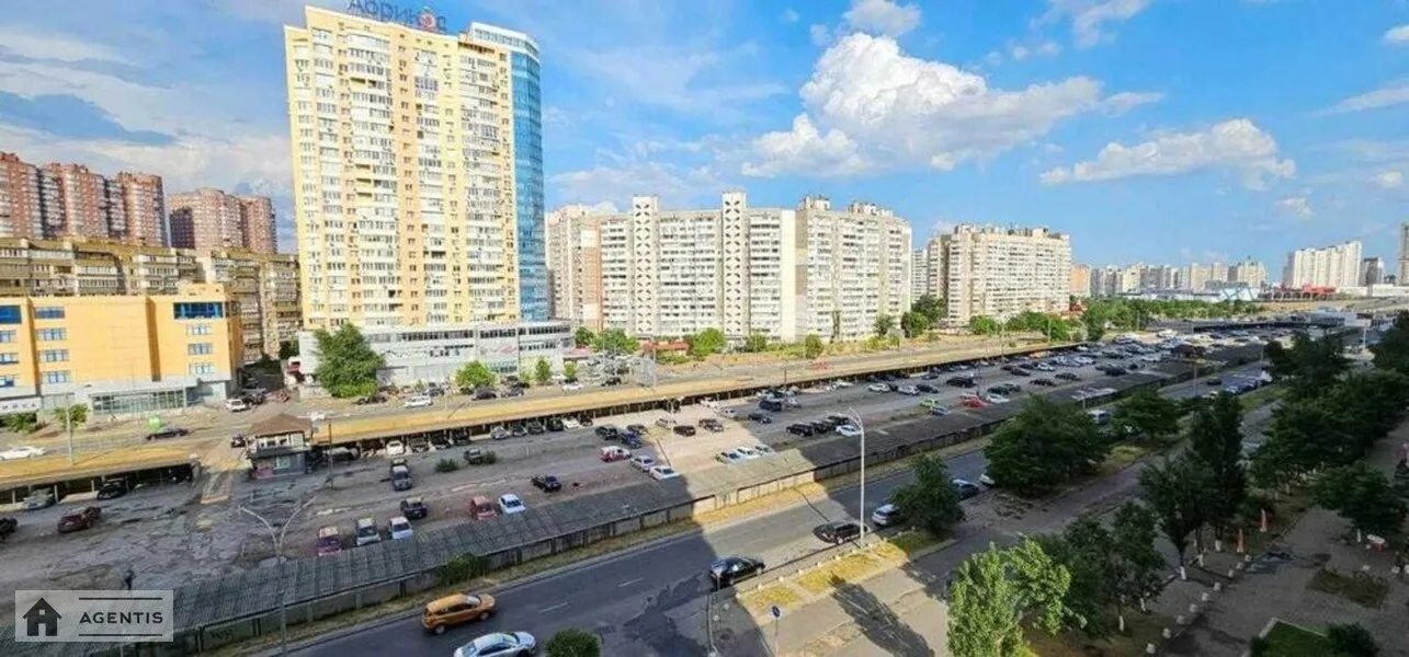 Apartment for rent 4 rooms, 132 m², 7th fl./16 floors. Petra Hryhorenka prosp., Kyiv. 