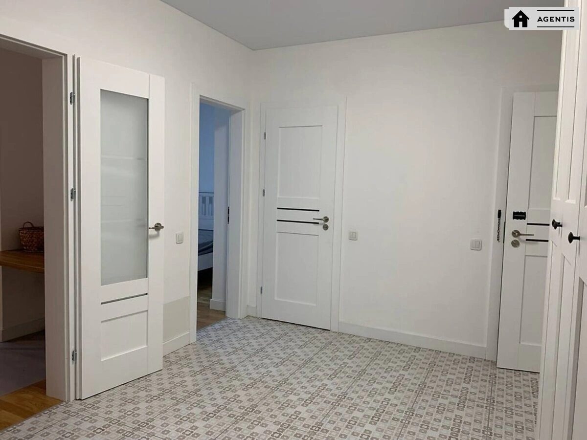 Сдам квартиру 3 комнаты, 80 m², 10 эт./26 этажей. 62, Каховская 62, Киев. 