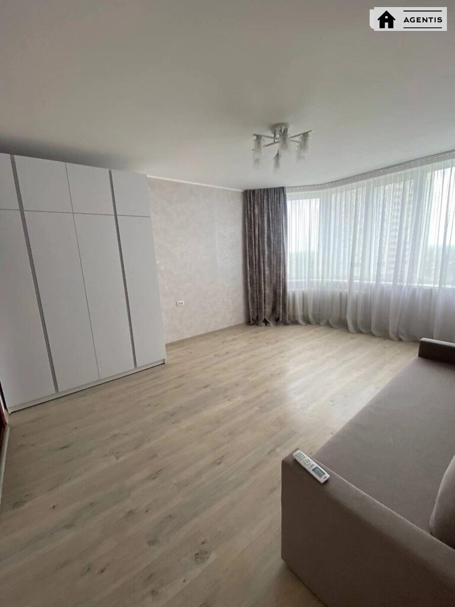 Apartment for rent 2 rooms, 73 m², 15th fl./23 floors. 12, Mykoly Bazhana prosp., Kyiv. 