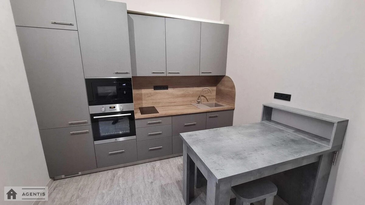 Сдам квартиру 1 комната, 40 m², 14 эт./14 этажей. 28, Михайла Максимовича вул. (Онуфрія Трутенка), Киев. 