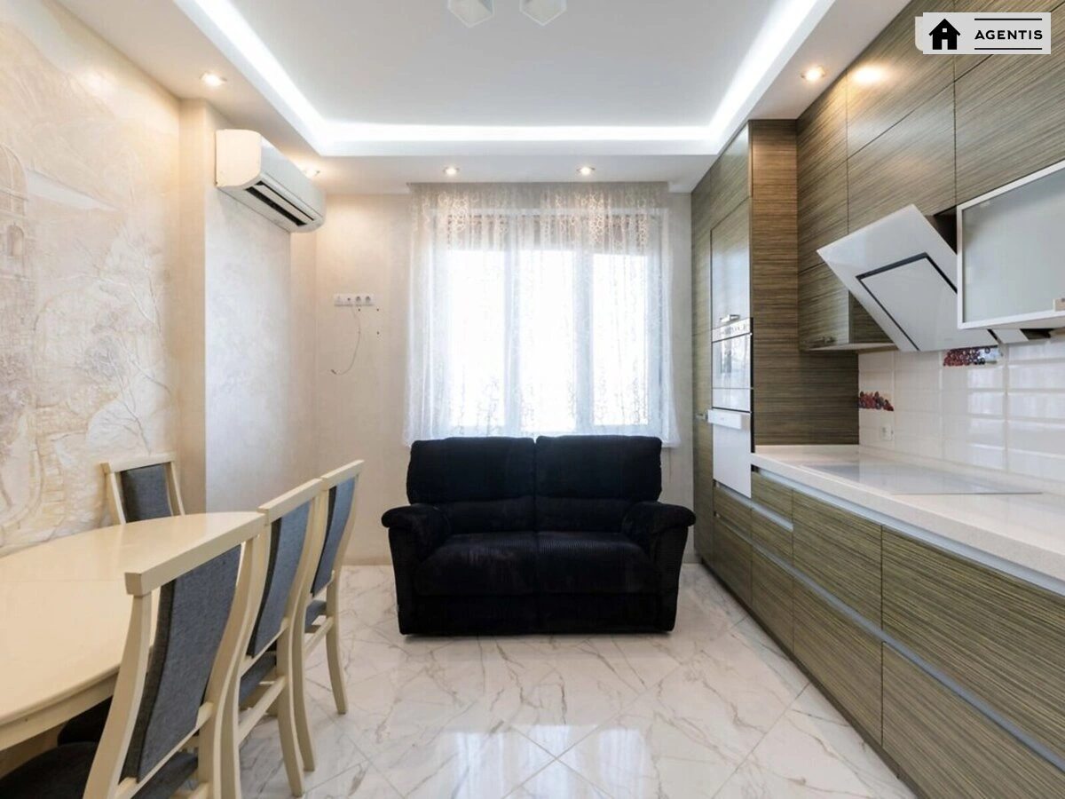 Apartment for rent 3 rooms, 110 m², 15th fl./23 floors. 14, Dniprovs'ka embankment 14, Kyiv. 