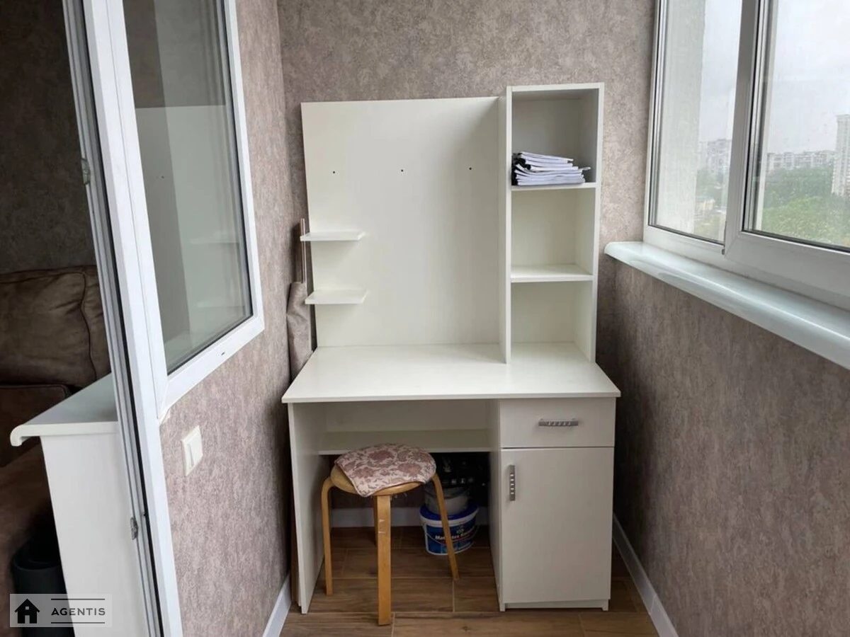 Здам квартиру 1 кімната, 26 m², 14 пов./16 поверхів. 33, Магістральна 33. 