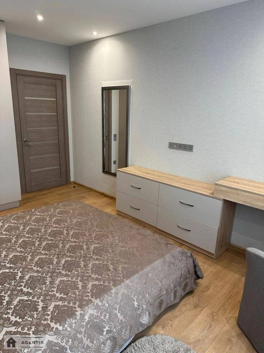 Сдам квартиру 2 комнаты, 51 m², 18 эт./25 этажей. 2, Осокорская 2, Киев. 