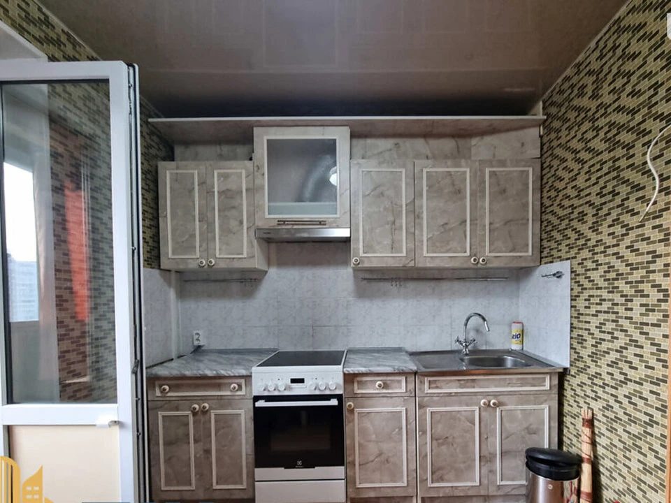 Здам квартиру 1 кімната, 38 m², 9 пов./16 поверхів. Олександра Мишуги вул., Київ. 