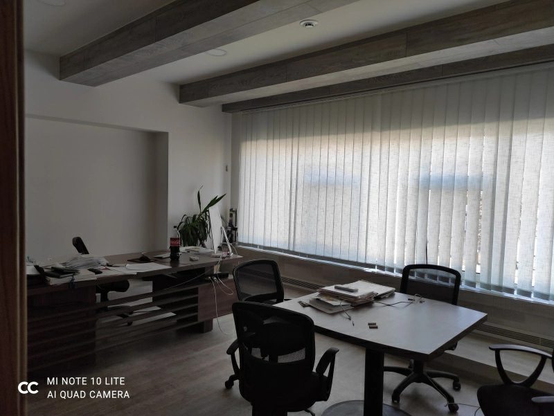 Office for sale. 7 rooms, 159 m², 4th floor. 54, Yaroslavska 54, Kyiv. 