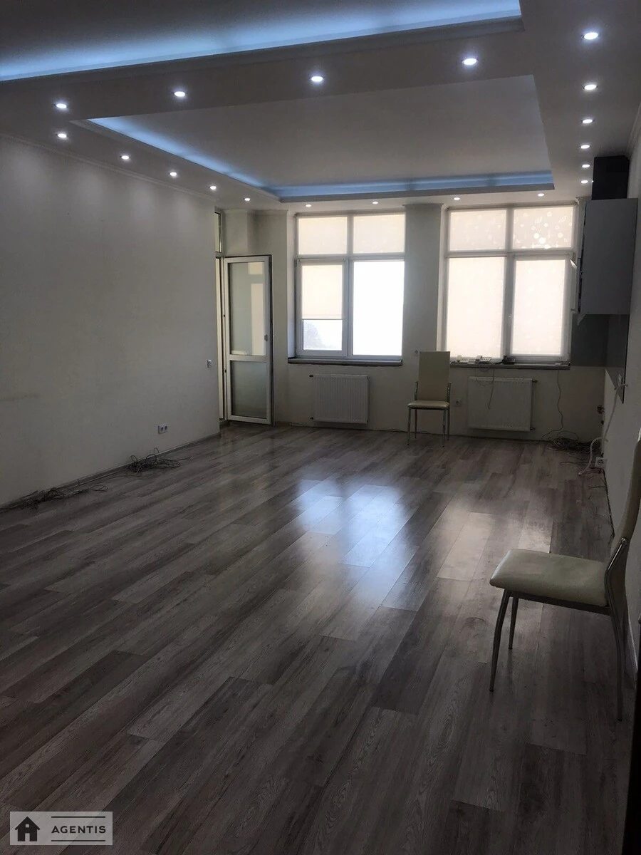 Сдам квартиру 3 комнаты, 100 m², 15 эт./24 этажа. 7, Леси Украинки 7, Киев. 