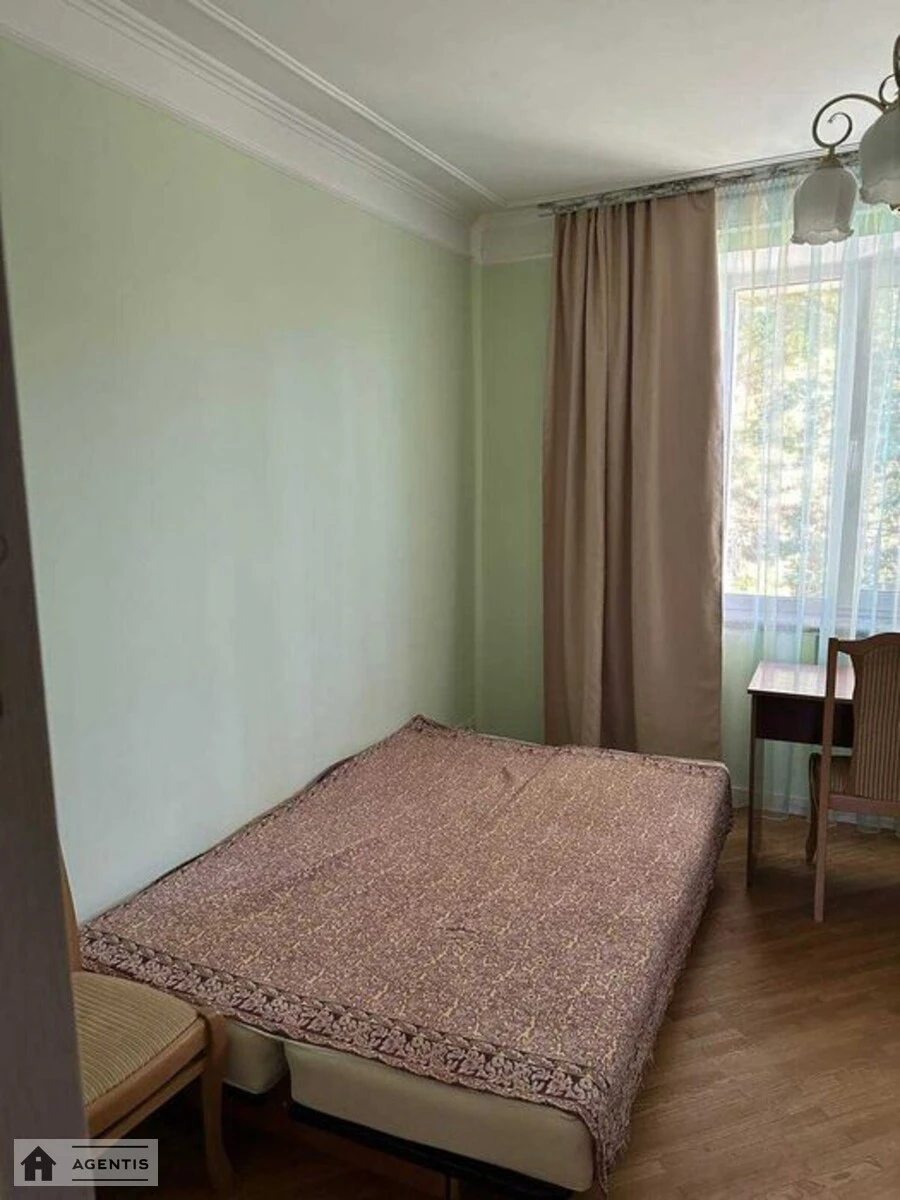 Apartment for rent 3 rooms, 107 m², 3rd fl./3 floors. Holosiyivskyy rayon, Kyiv. 