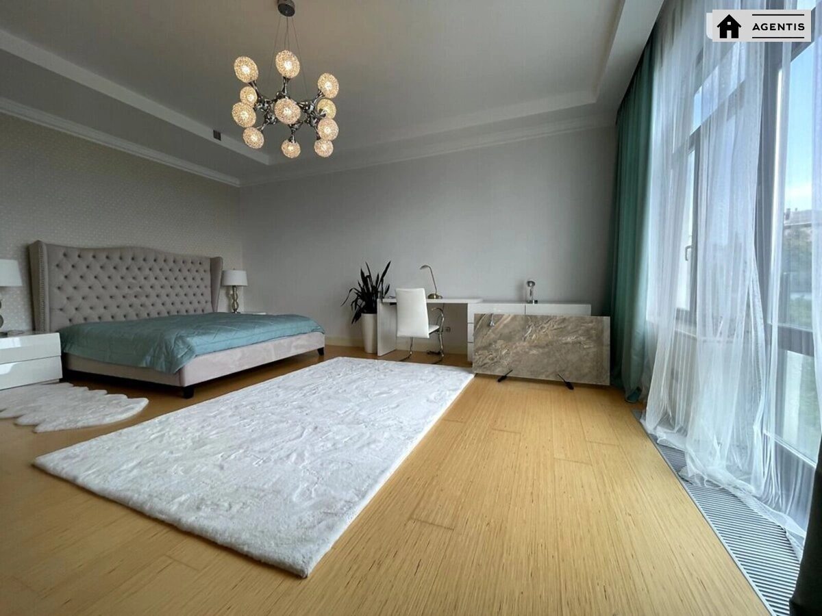 Apartment for rent 3 rooms, 256 m², 2nd fl./5 floors. 13, Dmytra Hodzenka vul. Hlazunova, Kyiv. 