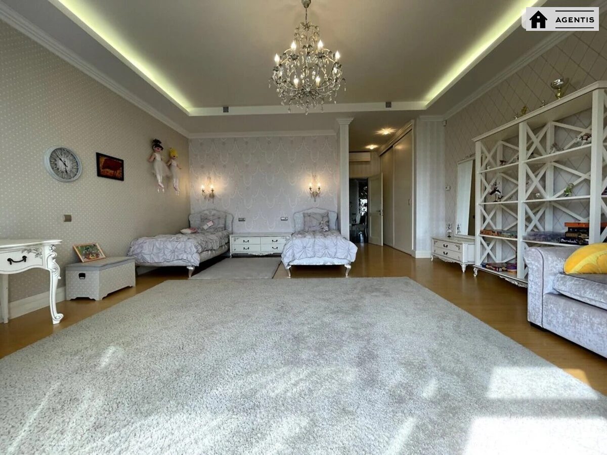 Apartment for rent 3 rooms, 256 m², 2nd fl./5 floors. 13, Dmytra Hodzenka vul. Hlazunova, Kyiv. 