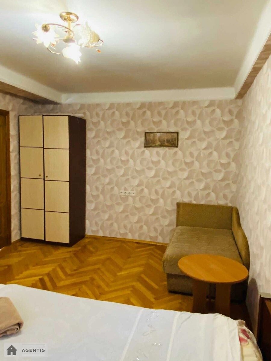 Apartment for rent 1 room, 31 m², 3rd fl./5 floors. Dniprovskyy rayon, Kyiv. 