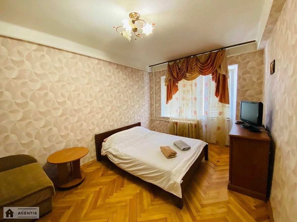 Apartment for rent 1 room, 31 m², 3rd fl./5 floors. Dniprovskyy rayon, Kyiv. 