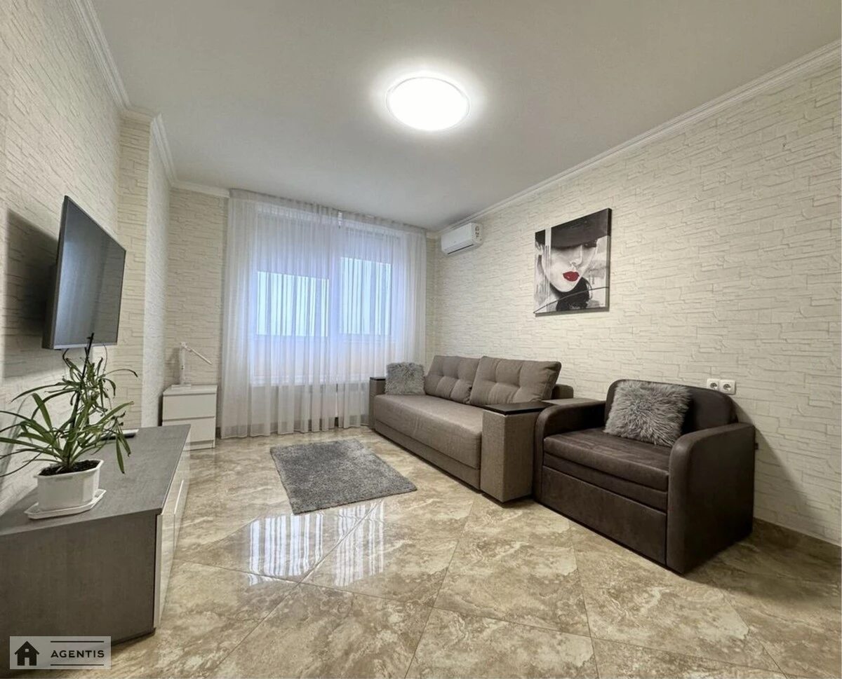 Сдам квартиру 1 комната, 50 m², 12 эт./25 этажей. 20, Соломянська вул., Киев. 