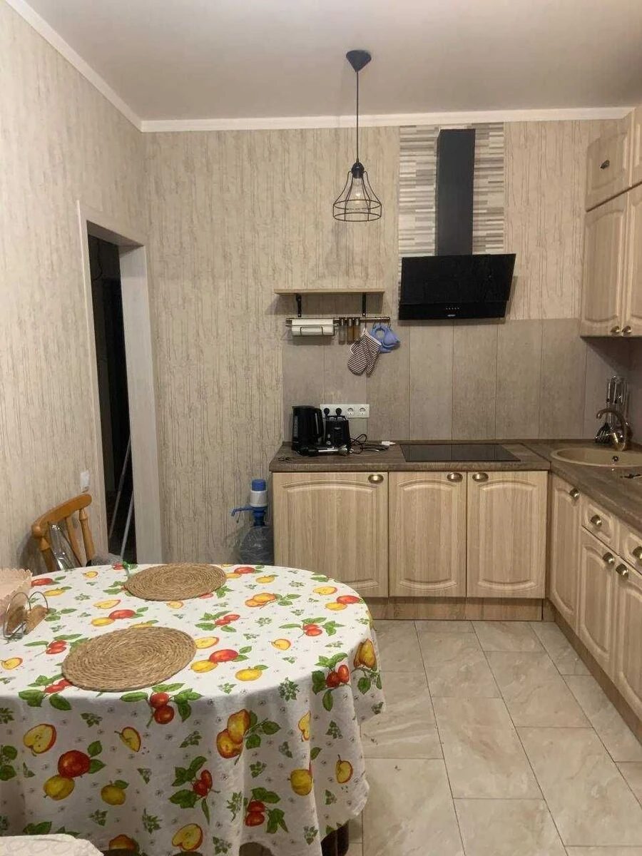 Сдам квартиру 1 комната, 43 m², 18 эт./25 этажей. 4, Андрія Аболмасова вул. (Панельна), Киев. 