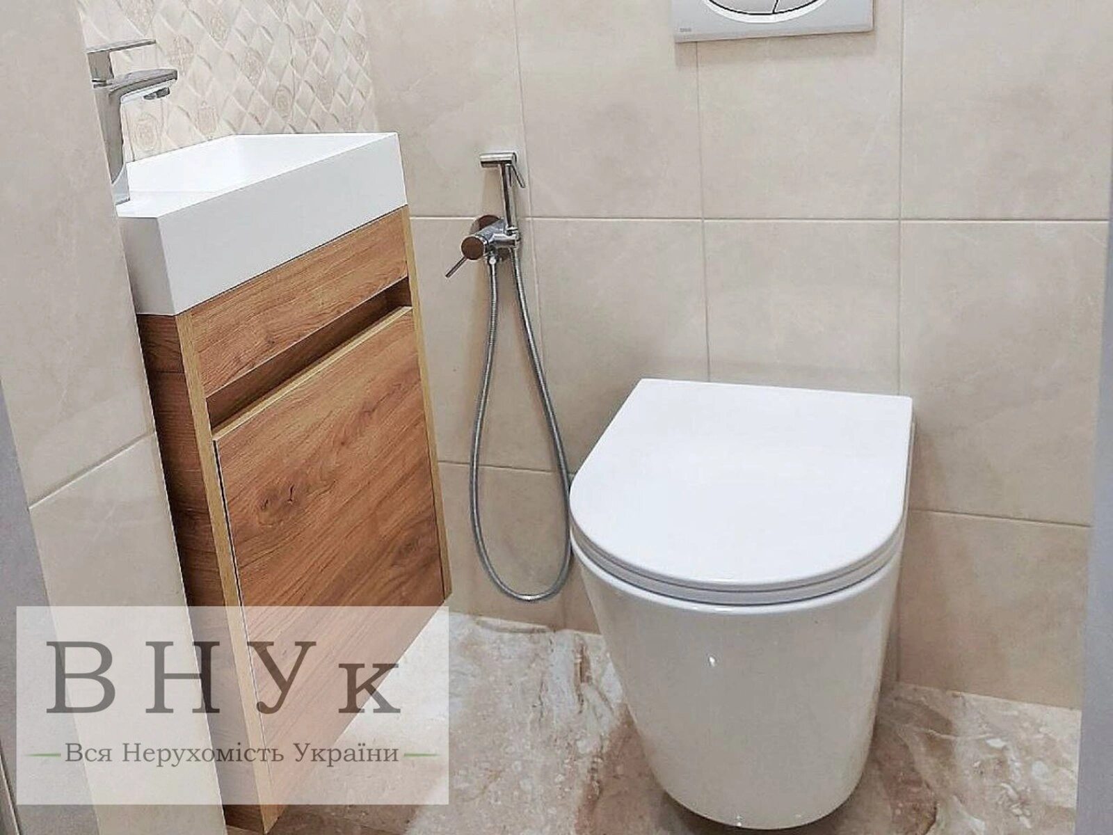 Продаж квартири 2 кімнати, 518 m², 2 пов./9 поверхів. 15-го Квітня , Тернопіль. 