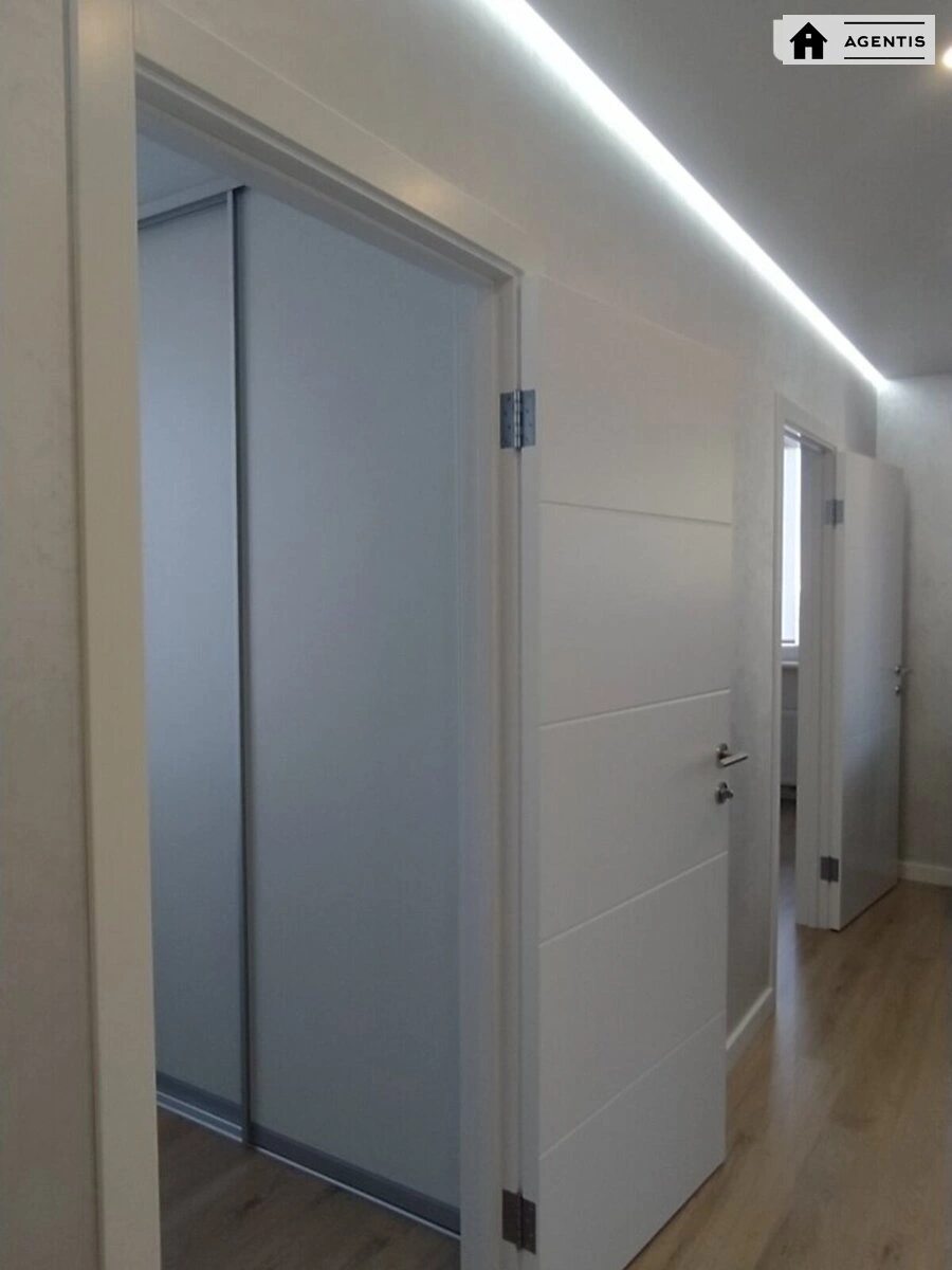 Сдам квартиру 2 комнаты, 46 m², 13 эт./25 этажей. 26, Приміська вул., Киев. 