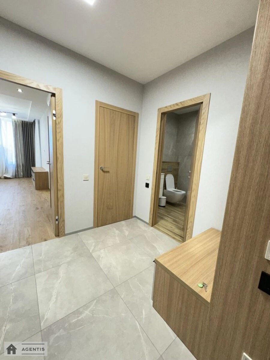 Сдам квартиру 1 комната, 47 m², 10 эт./15 этажей. 24, Кудрявская 24, Киев. 