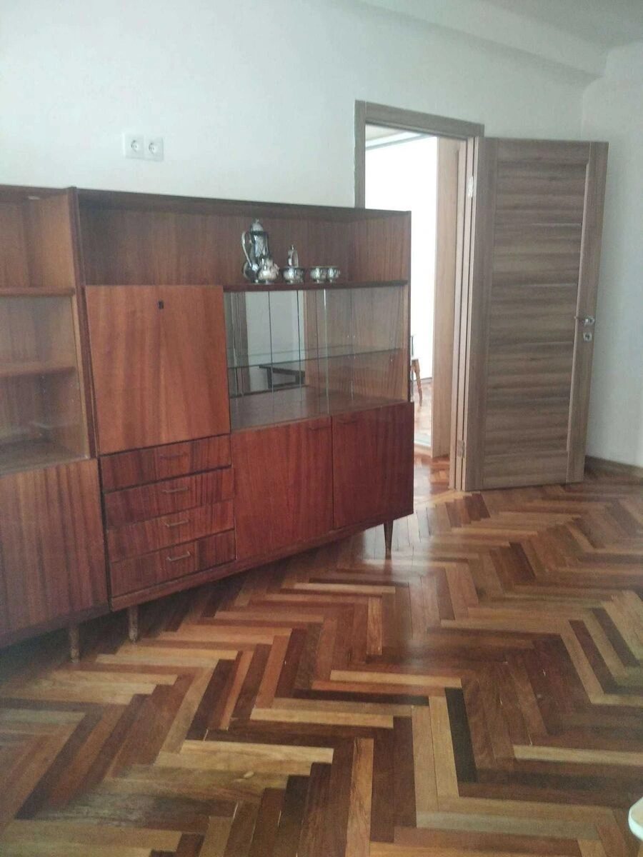 Apartment for rent 1 room, 42 m², 1st fl./9 floors. Dniprovskyy rayon, Kyiv. 