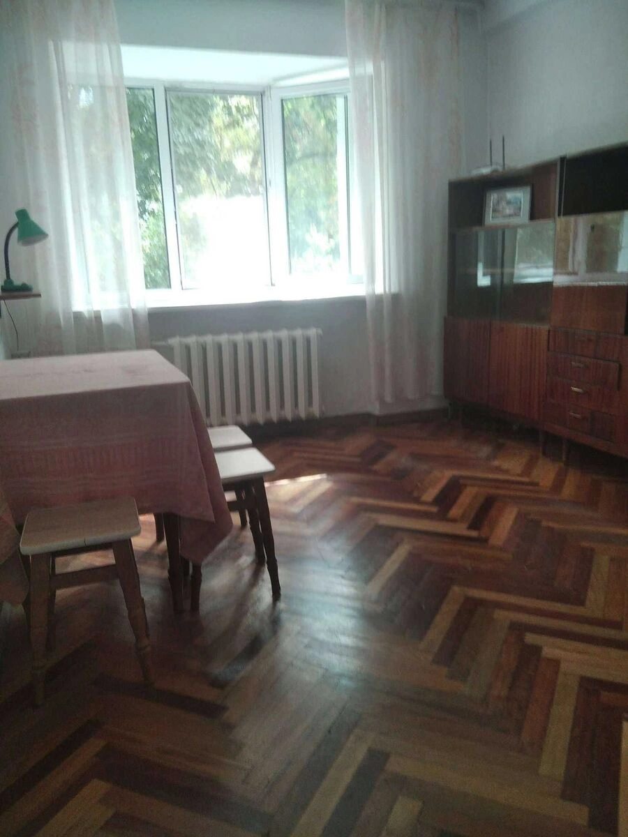 Apartment for rent 1 room, 42 m², 1st fl./9 floors. Dniprovskyy rayon, Kyiv. 